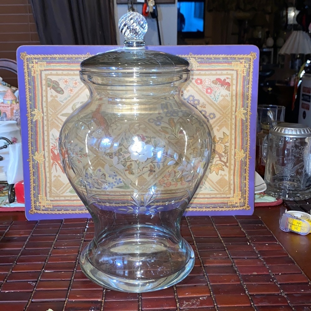 Vintage rare Princess House dark Crystal Jar with lid